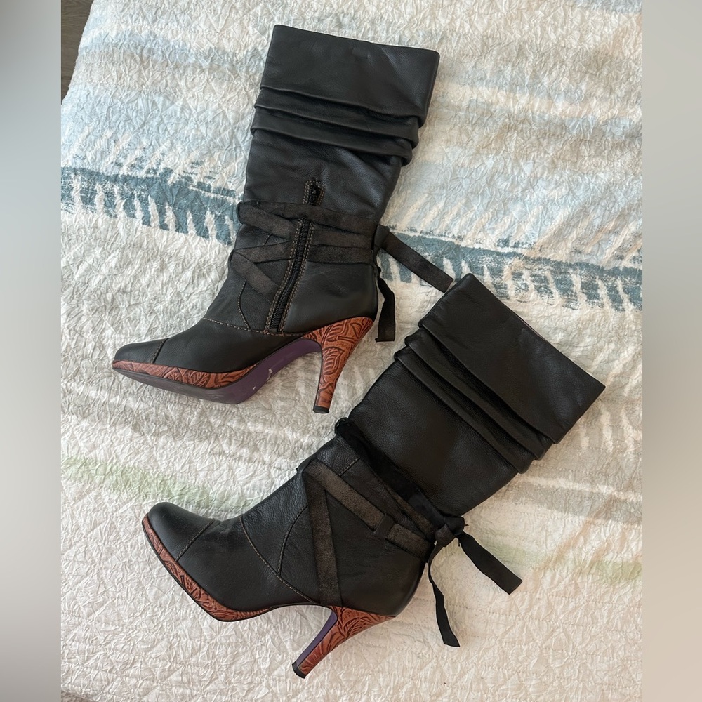 Beautiful Black Leather Boots Size 8 1/2